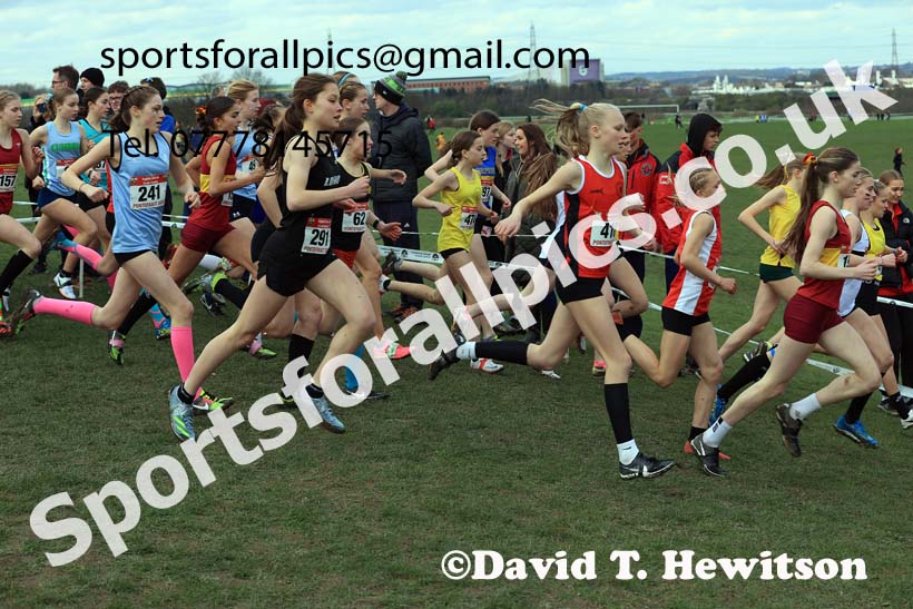 Junior Girls 2024 English Schools Cross Country Champs., Pontefract, March 16th.  Photo: David T. Hewitson/Sports for All Pics
